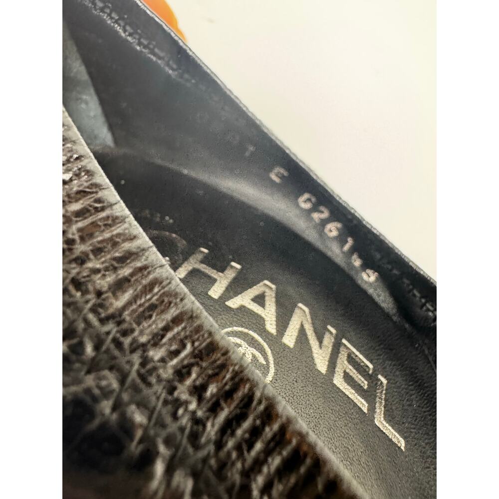 Chanel Black CC Logo Stretch Leather Block Heel Pumps Size EU 38 - Picture 5 of 10